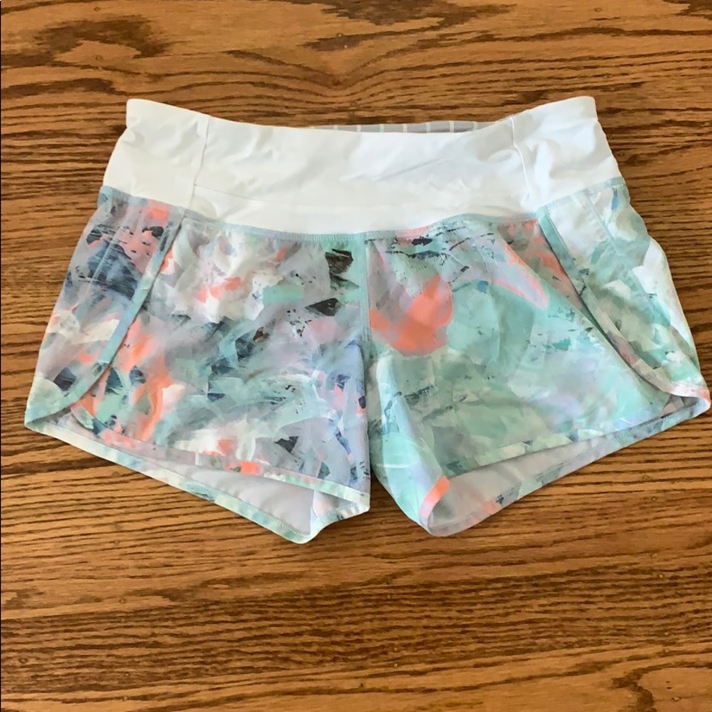 LULULEMON Shorts Size 4- Great Condition!
